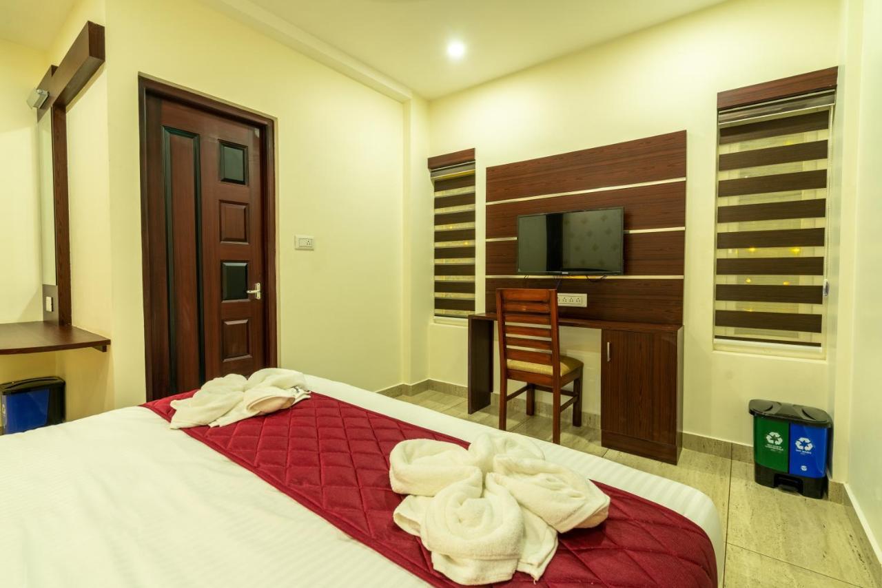 Daan Regency 호텔 Thrissur 외부 사진